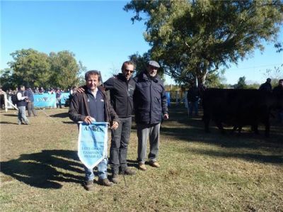 EXPO ANGUS de OTO�O: La Rubeta y Los Lazos, los primeros ganadores
