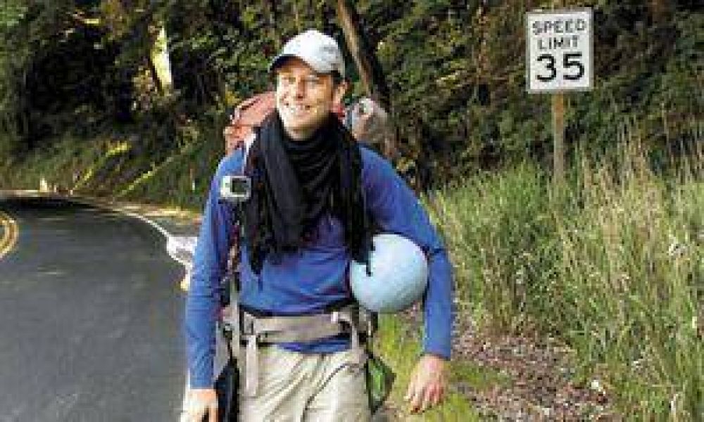Viajaba a pie desde EEUU a Brasil pero muri� atropellado