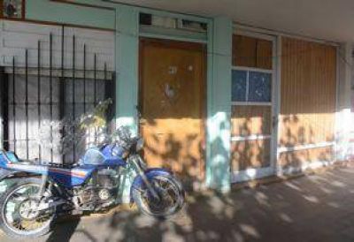Mujer le clav� un cuchillo en la cabeza a su pareja	