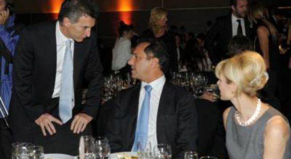 Scioli se refiri� al DNU de Macri: �La constituci�n es muy clara y contundente�