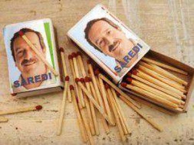 Elecciones 2013: En La Matanza hacen campa�a con la cara pegada en cajas de f�sforos