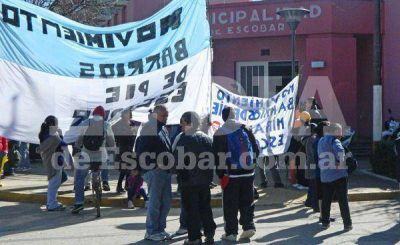 Barrios de Pie march� hasta el Palacio Municipal