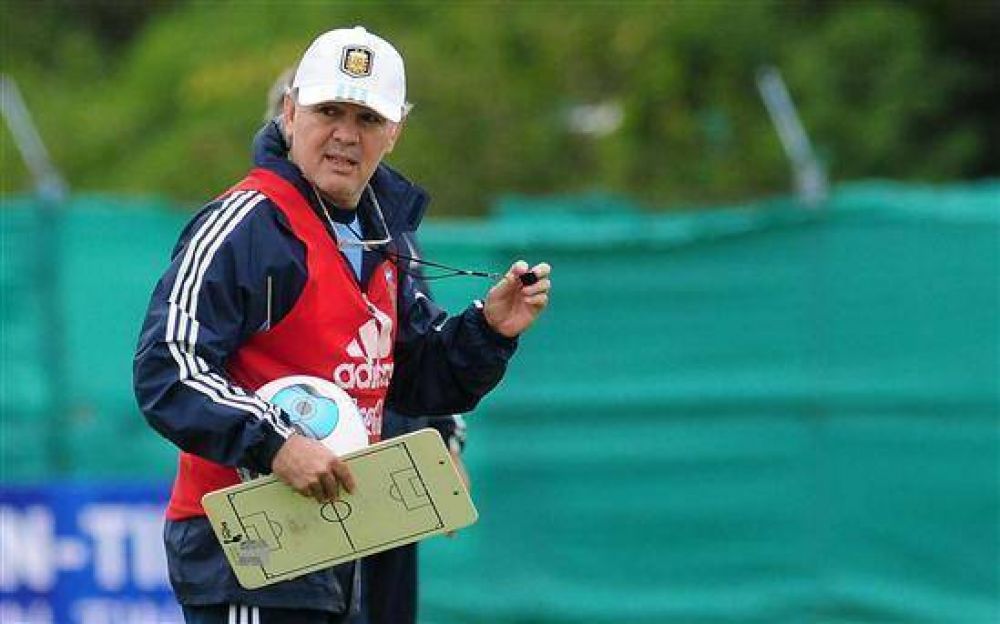 La Selecci�n jugar� amistoso por los inundados ante un combinado de Estudiantes y Gimnasia