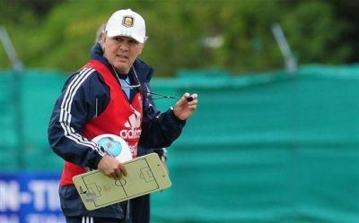 La Selecci�n jugar� amistoso por los inundados ante un combinado de Estudiantes y Gimnasia
