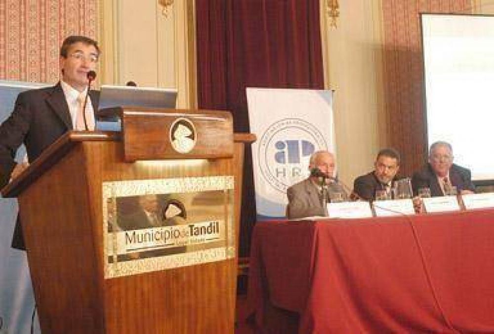 Se realizan los actos centrales por el Centenario del hospital Santamarina