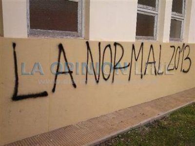 Presentaci�n de buzos, da�os, denuncias y la falta de l�mites