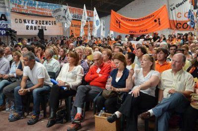 Lleg� la hora del congreso del PJ: el vernismo desaf�a a "Compromiso Peronista"