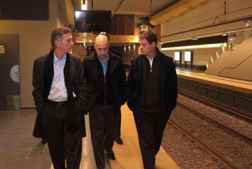 Macri present� la estaci�n Hospitales