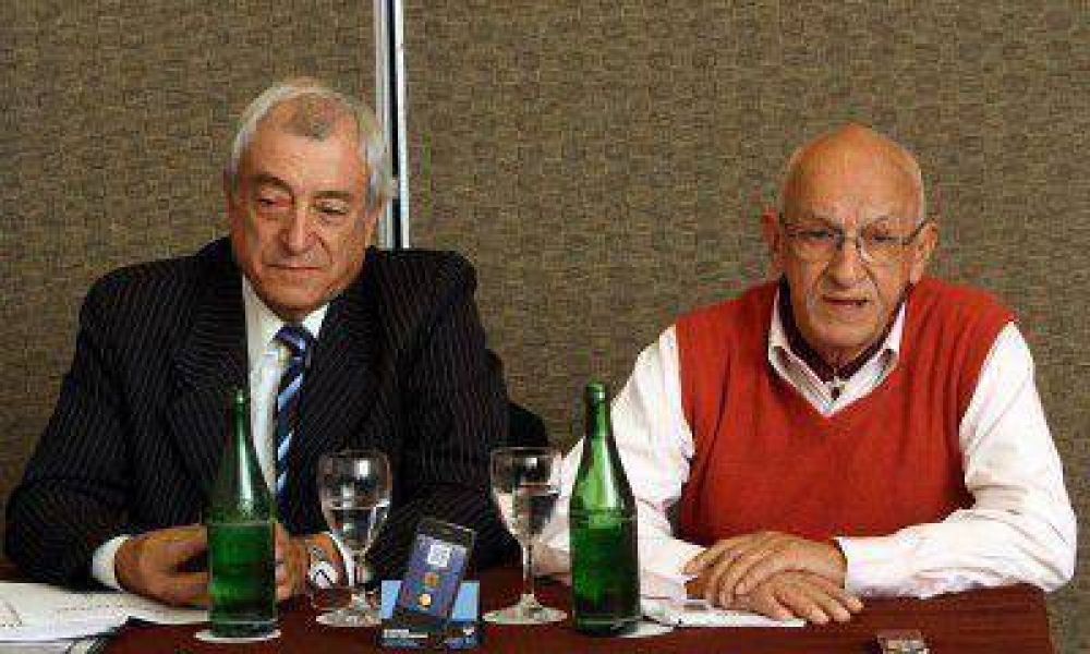 Puga puso condiciones al acuerdo con Iglesias: "No somos un partido alquilado"