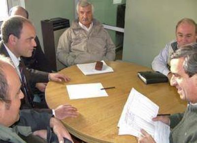 El Gobierno Municipal avanza en la compra de la ropa para los trabajadores municipales