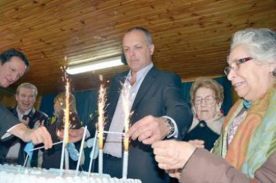En su 87� Aniversario, la Escuela de �Valle C� recibi� el anuncio del nuevo edificio