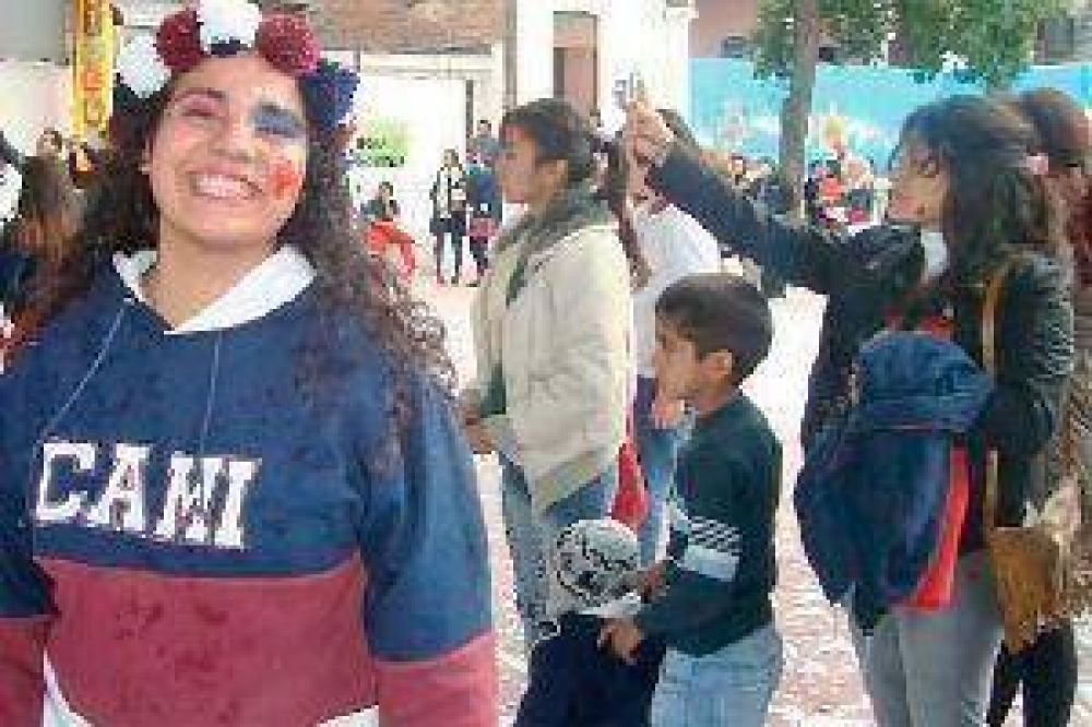 El accidente del San Jos� moviliz� a muchos padres de los dem�s colegios