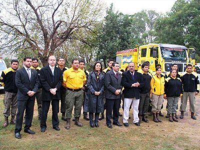 Presentaron nueva autobomba para combatir incendios forestales
