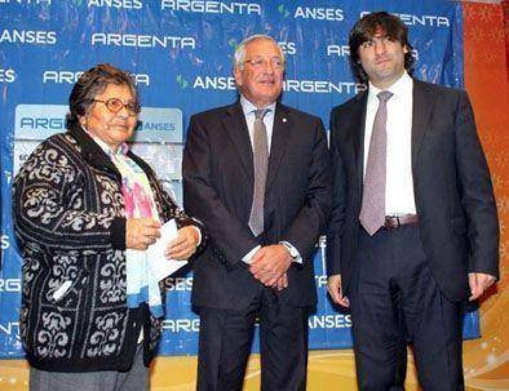 Entrega de tarjetas ARGENTA