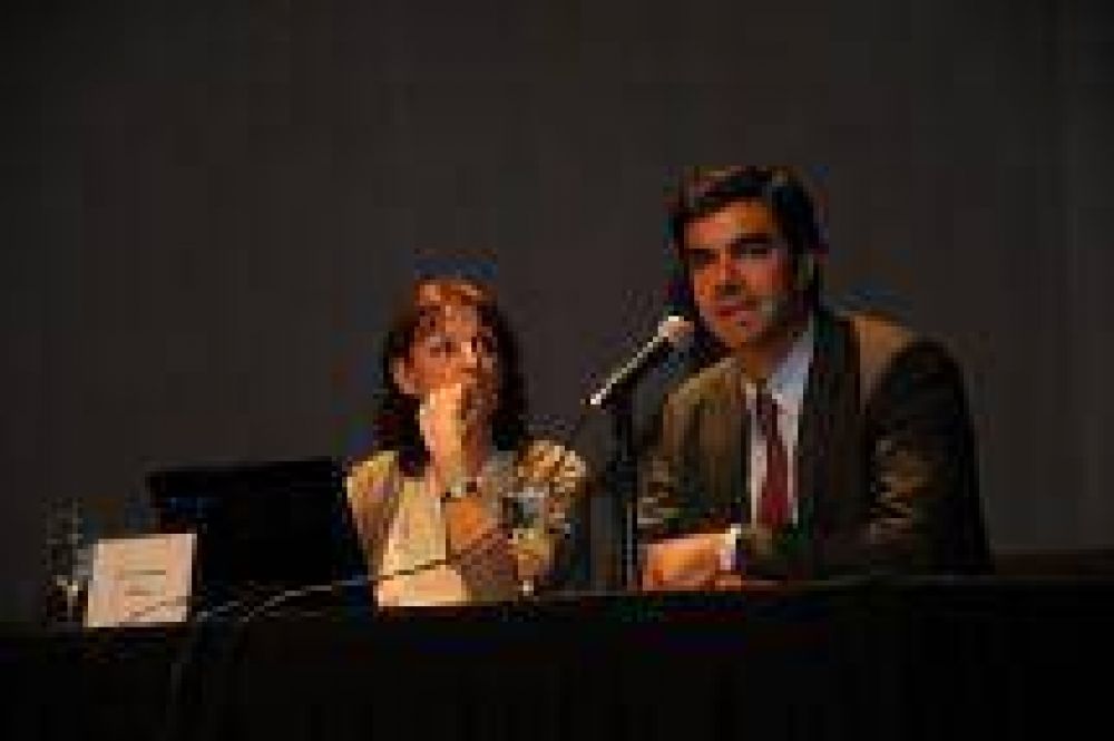 Urtubey: "Ay�dennos a hacer de Salta un lugar con m�s inclusi�n"