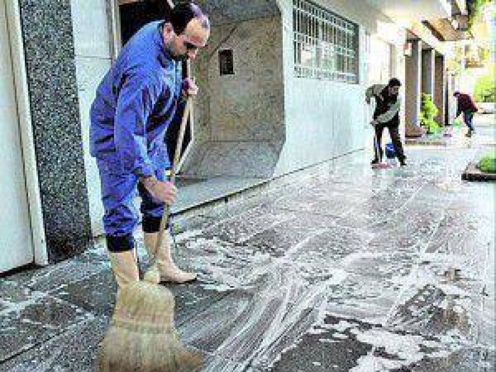 Desde SUTERyH advierten que los encargados de los edificios �muchas veces est�n a las buena de Dios� de cara a la inseguridad