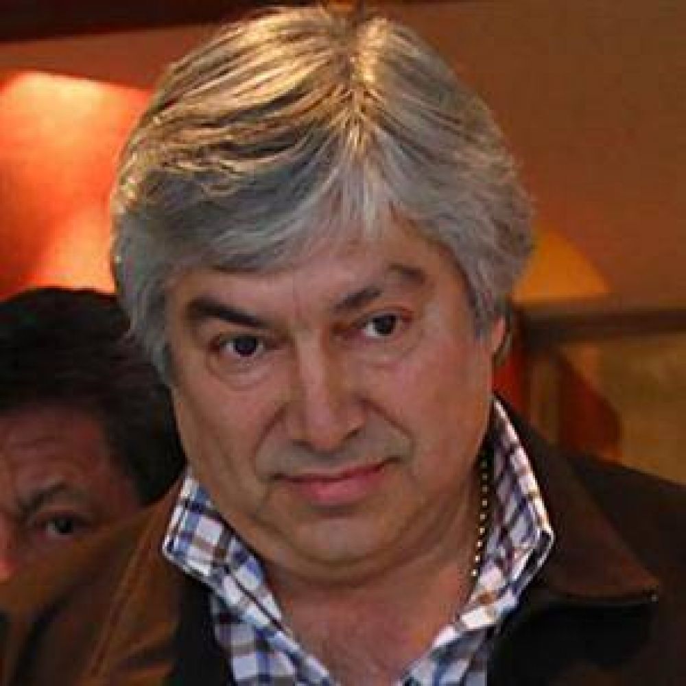 B�ez recibi� un extra�o aporte de 254 millones de pesos