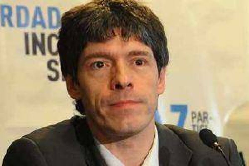 "El decreto de De la Sota es otro mamarracho m�s"