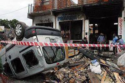 Violenta explosi�n en panader�a de Quilmes: 4 heridos