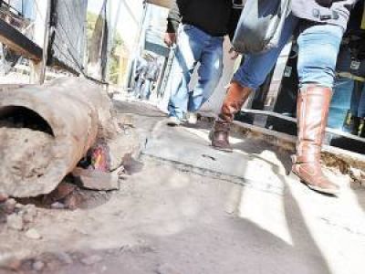 El Municipio intim� a la empresa a terminar la peatonal para el 28