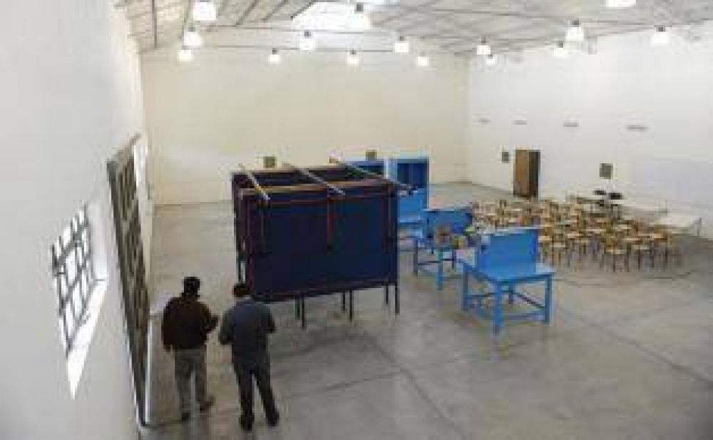 Denuncian que en el T�cnico de Aguilares falta equipamiento