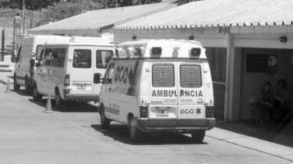 Ambulancia volc� con paciente en ruta provincial 33