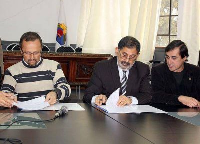 Jorge anunci� la construcci�n del puente que unir� Senador P�rez y Rondeau