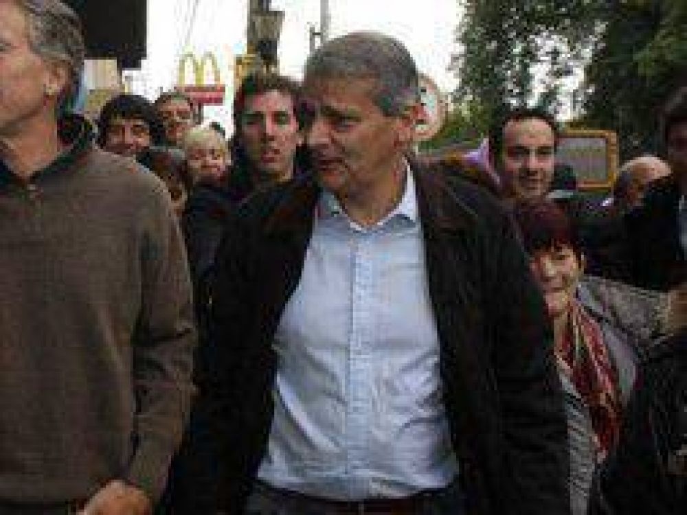 Javier Castrilli ser� candidato a concejal de Macri en La Matanza