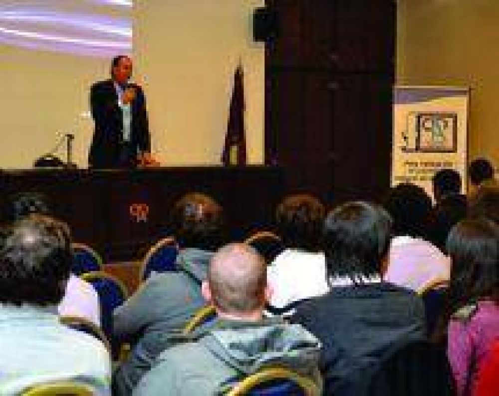 Rodolfo Urtubey comparti� una charla-debate con j�venes estudiantes y profesionales