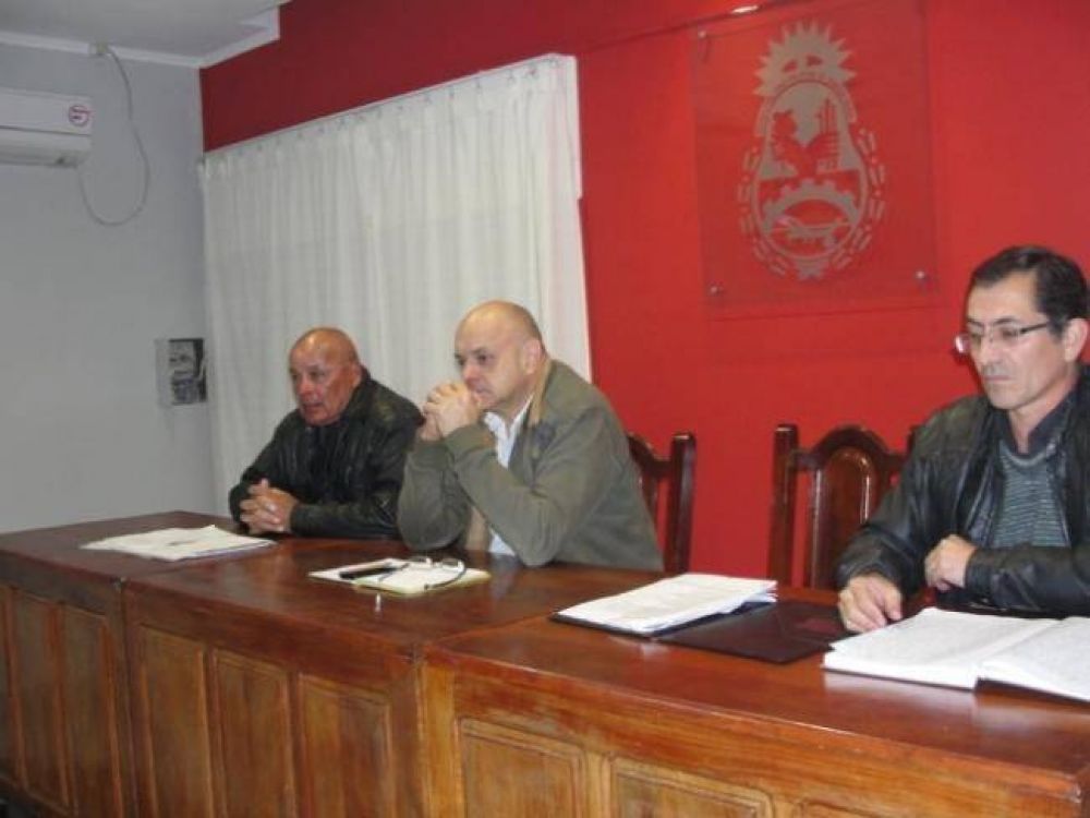 Familiares de penitenciarios pidieron instalaci�n de tel�fonos p�blicos en penal
