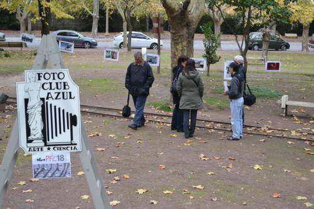 LOS AZULE�OS PUSIERON SU FOTO EN LA CALLE