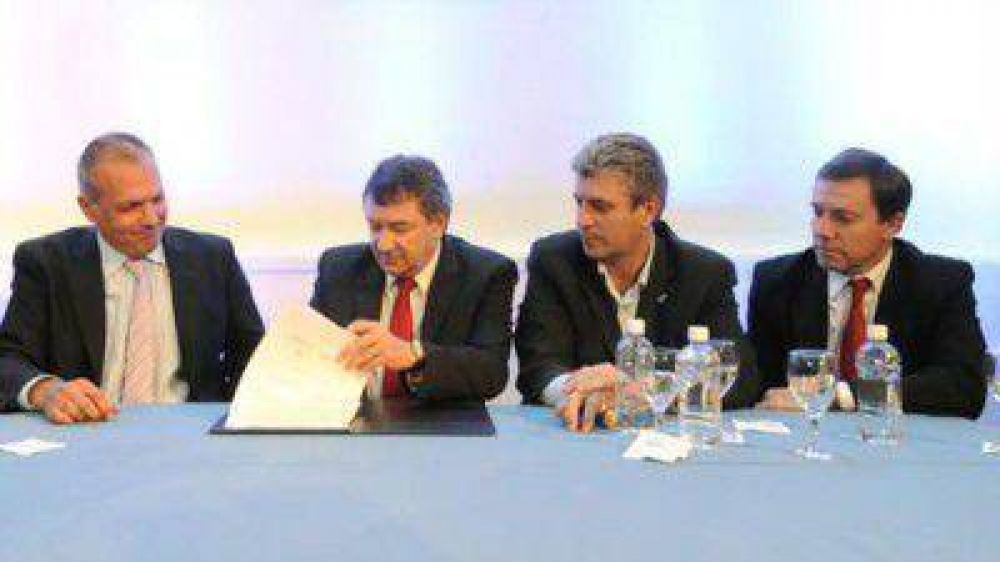 Yauhar puso la firma y se hace realidad el mercado concentrador de Trelew