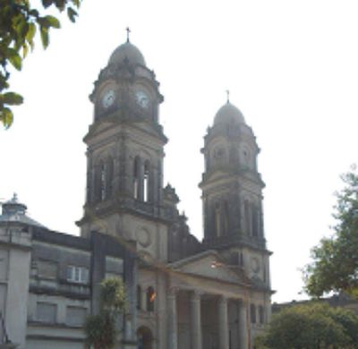 El 30 de mayo de 1863 se coloc� la piedra fundacional de lo que luego ser�a la Catedral de Gualeguaych�