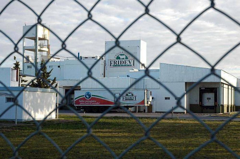 Ayuda salarial de la provincia por crisis en Fridevi