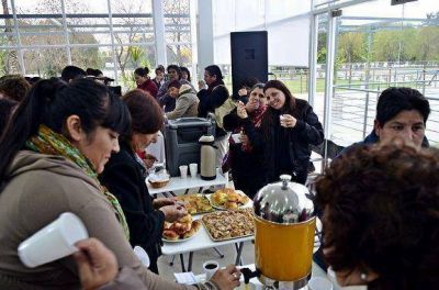 Agasajan a Manzaneras y Comadres del �Plan M�s Vida� en San Fernando