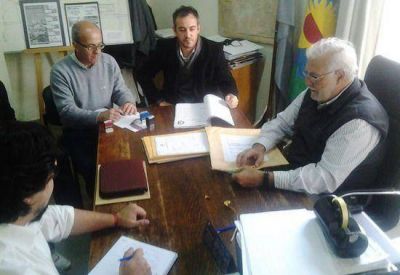 Nueva apertura de sobres de las licitaciones de cloacas para la primera etapa del Plan �M�s Cerca�