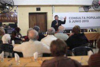Pulti se reuni� con vecinos por la Polic�a Municipal