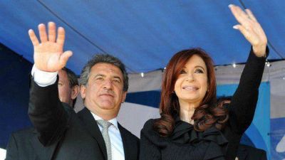 Cristina y Urribarri inauguran obras para caminos rurales	 
