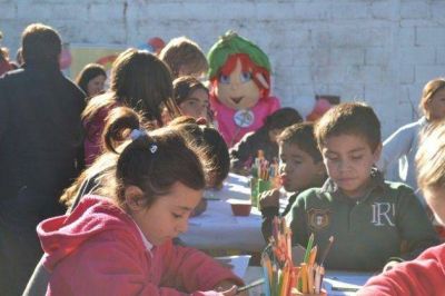 Vecinos de los barrios San Mart�n y 9 de Julio, vivieron una tarde colmada de actividades