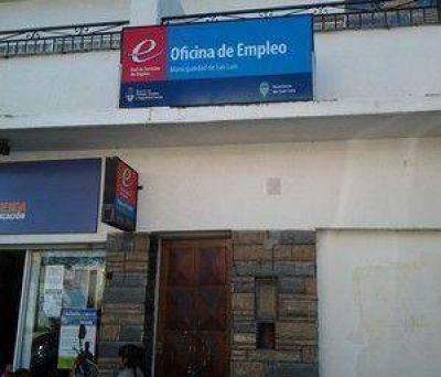 Ex empleada municipal denuncia que se trucharon afiliaciones de Kolina	