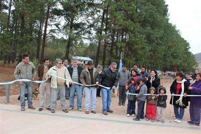Fr�as inaugur� un puente de acceso a la localidad de El Fuerte