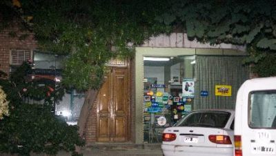 Golpean y roban a conocido empresario en pleno centro