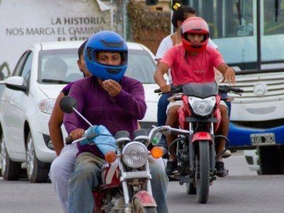 Las moto - taxi suman caos y pol�mica al tr�nsito capitalino