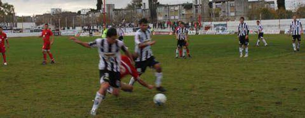 Argentino B: Gan� Liniers y asegur� que un equipo liguista pase a una nueva instancia