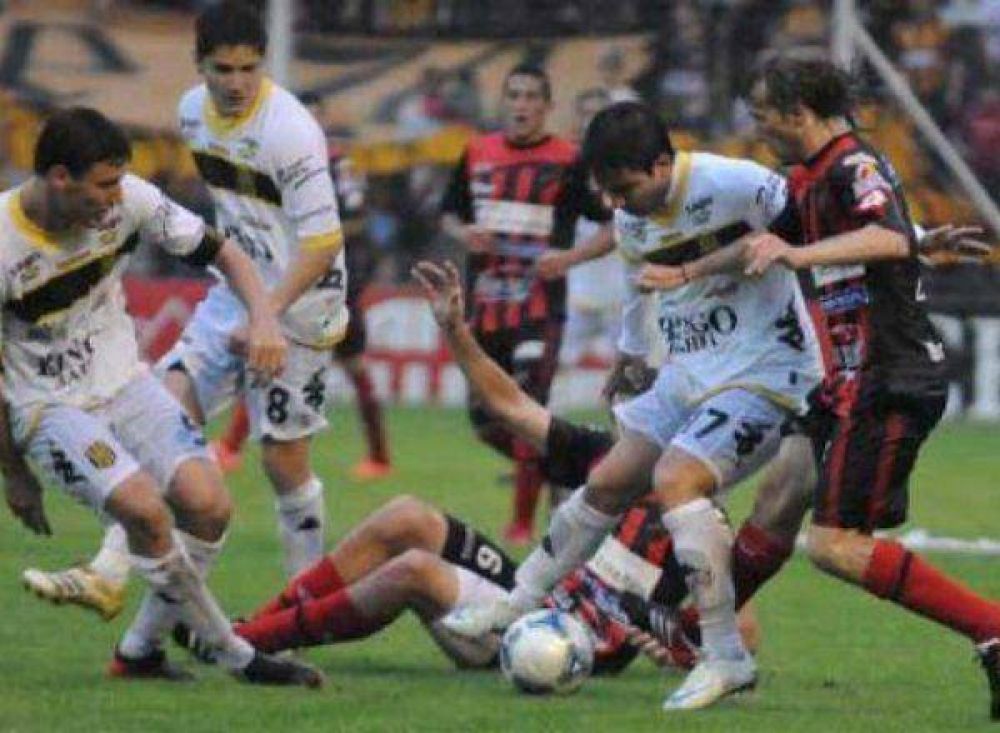 Olimpo perdi� con Patronato y por ahora, sigue sufriendo