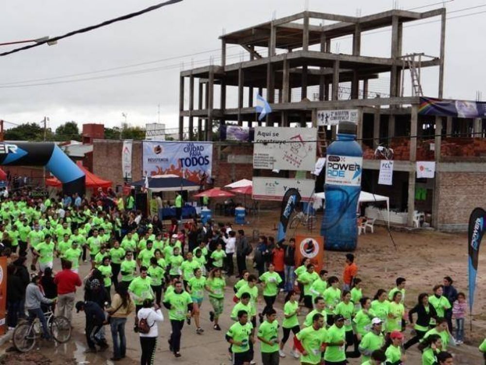 Mas de 1800 maratonistas corrieron por la Casa Garrahan Chaco