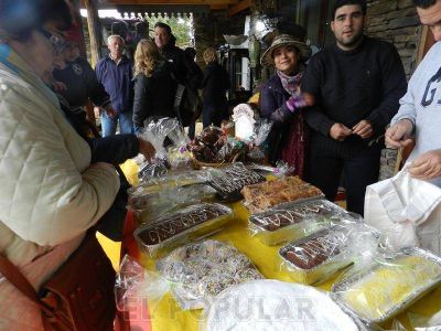 A la Fiesta de la Torta Rusa no la detuvo el mal clima