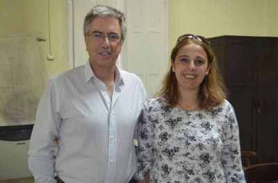 Armend�riz entreg� subsidio al CIIE Saladillo