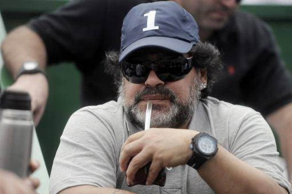 Maradona, picante: "Ahora que se fumen a Bianchi los que lo quer�an"