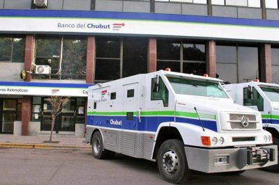 El Banco del Chubut se present� como querellante
